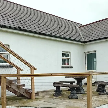 The Hideaway Tragumna A Hidden Gem By The Sea With Outdoor Sauna شقة