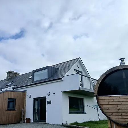 The Hideaway Tragumna A Hidden Gem By The Sea With Outdoor Sauna * Drishanebeg