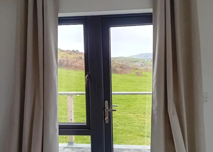 Apartman The Hideaway Tragumna A Hidden Gem By The Sea With Outdoor Sauna *